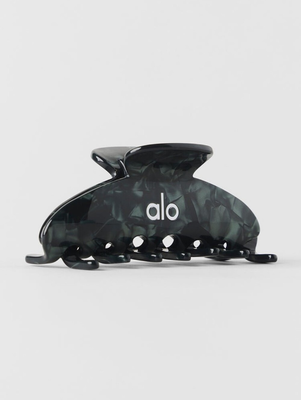Alo Yoga 90's Claw Clip